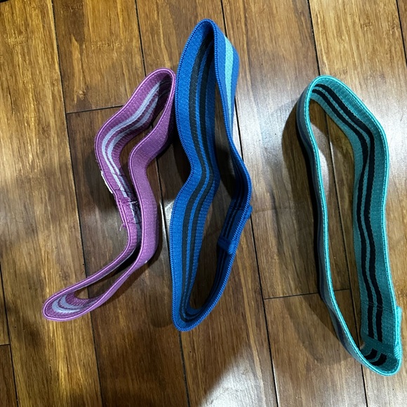 New Set of Resistance Bands small strong/heavy - Picture 3 of 3